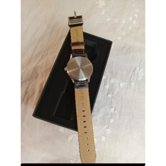 LABL  WATCH NEW VINTAGE  GENUINE LEATHER, WATER RESISTANT 3 ATM - Picture 4 of 4